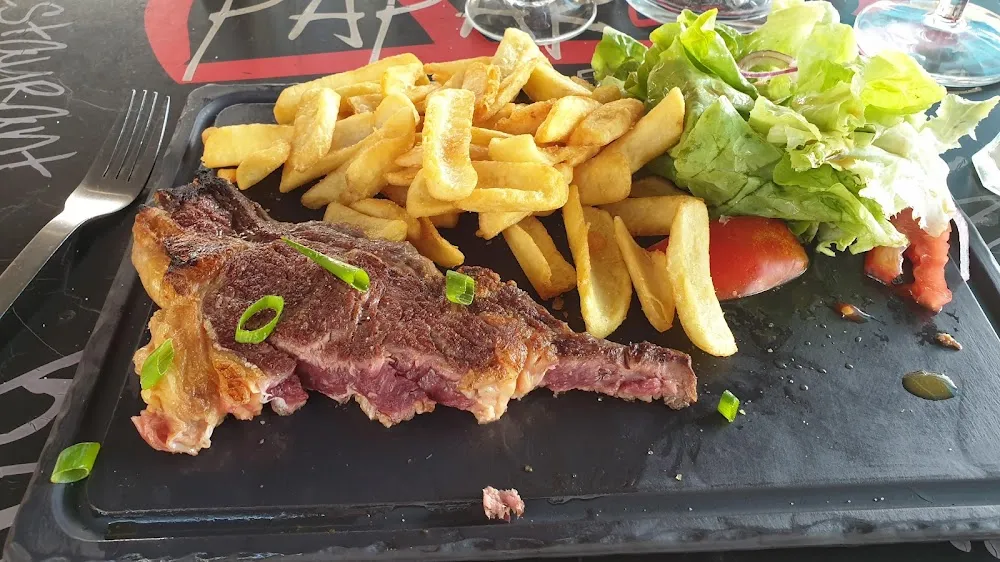 La Fameuse Côte À L'os Du Papareil